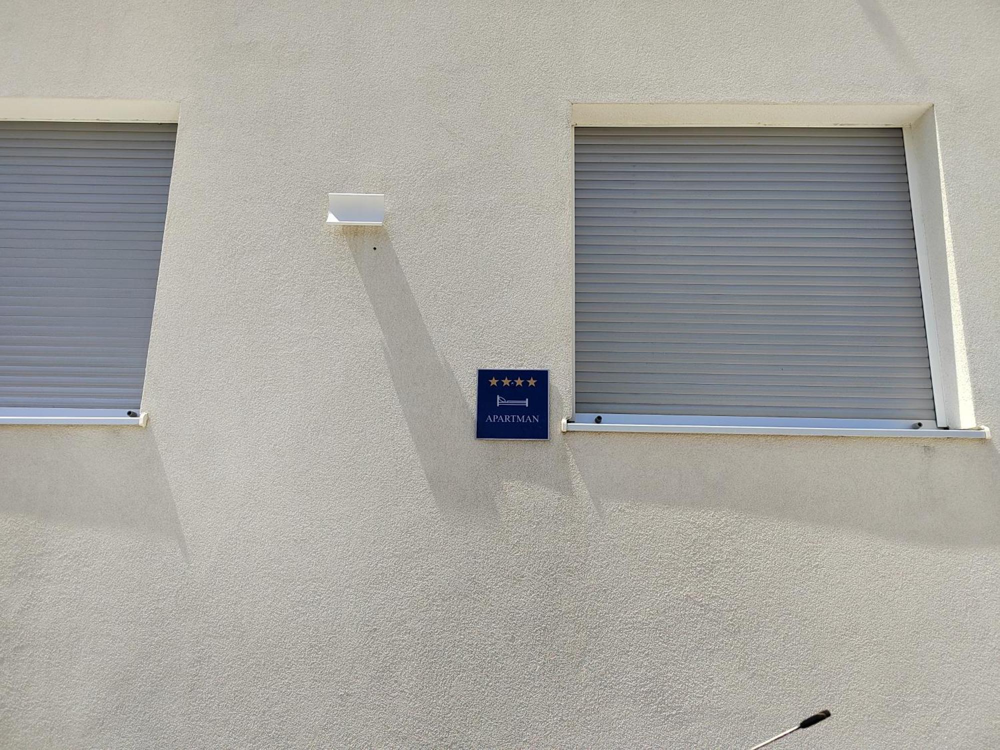 Tiamar Apartment Slatine Exterior photo