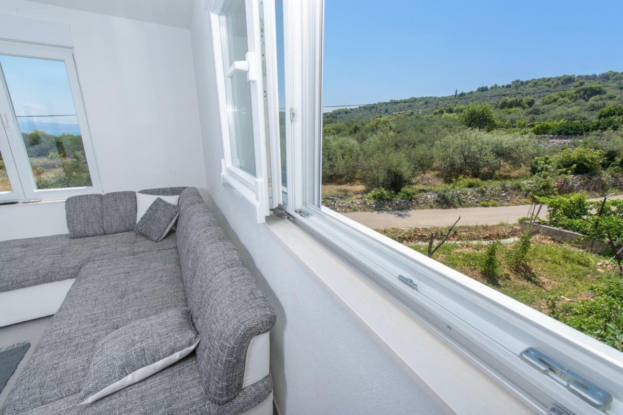 Tiamar Apartment Slatine Exterior photo